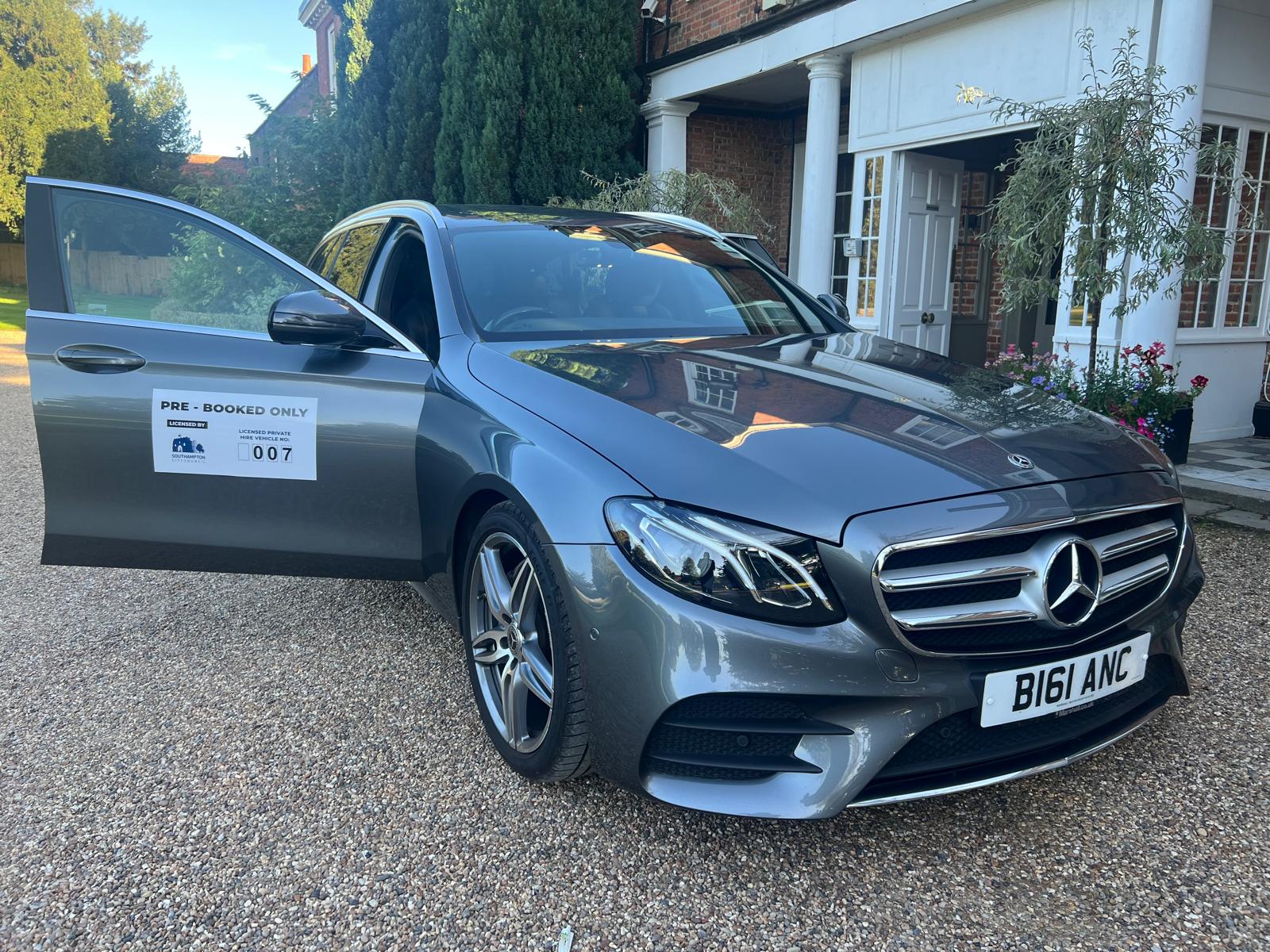 E class Mercedes - Airport/Cruise transfers only