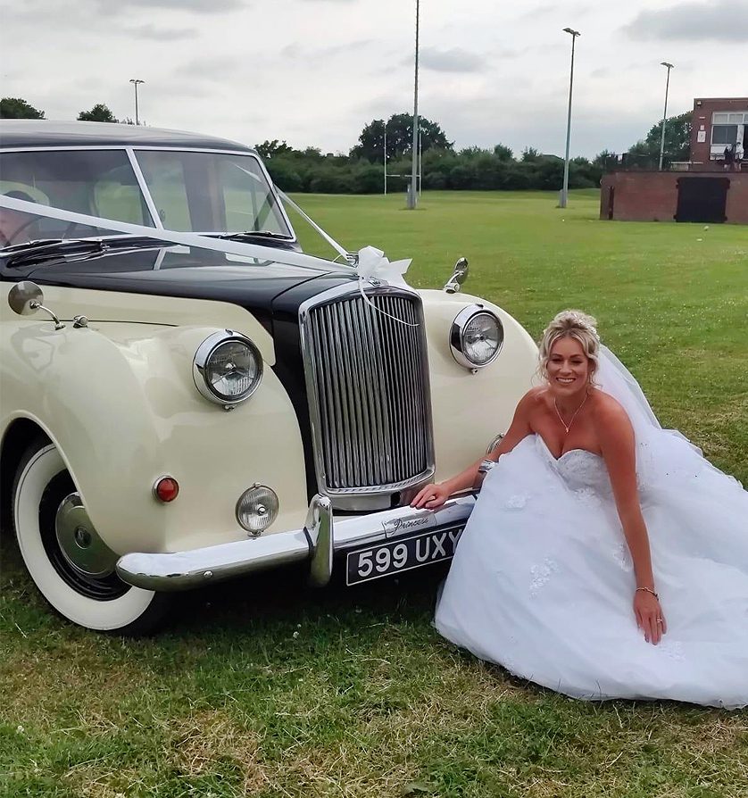 Wedding-limo-hire-new-forest-limos